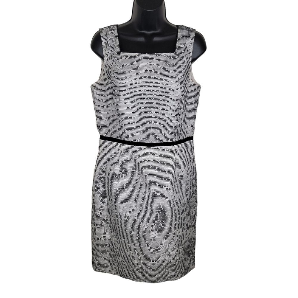 Ann Taylor Black White floral Sleeveless Sheath Dress Size 6